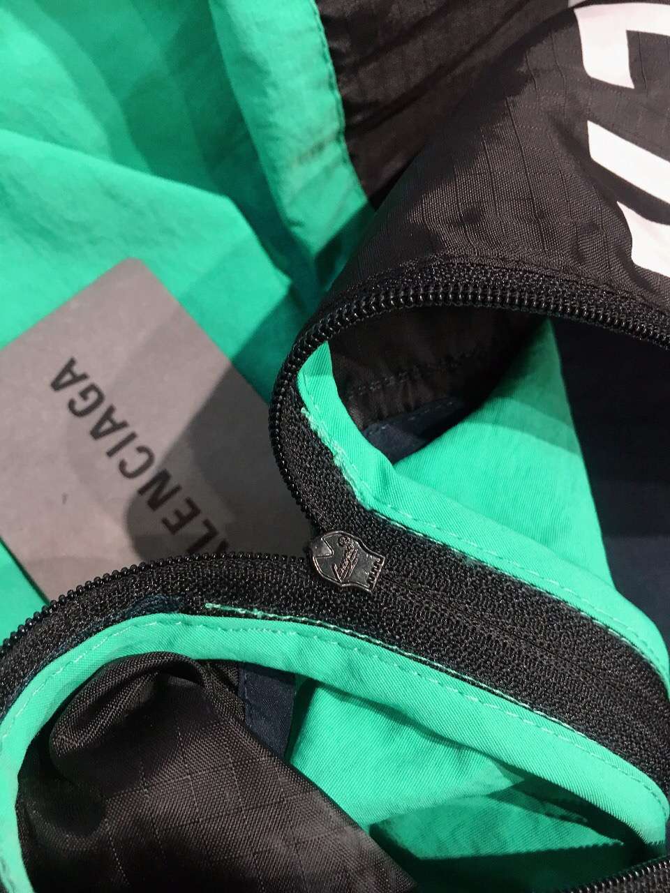 Balenciaga Jacket SS20 - Imagen 4