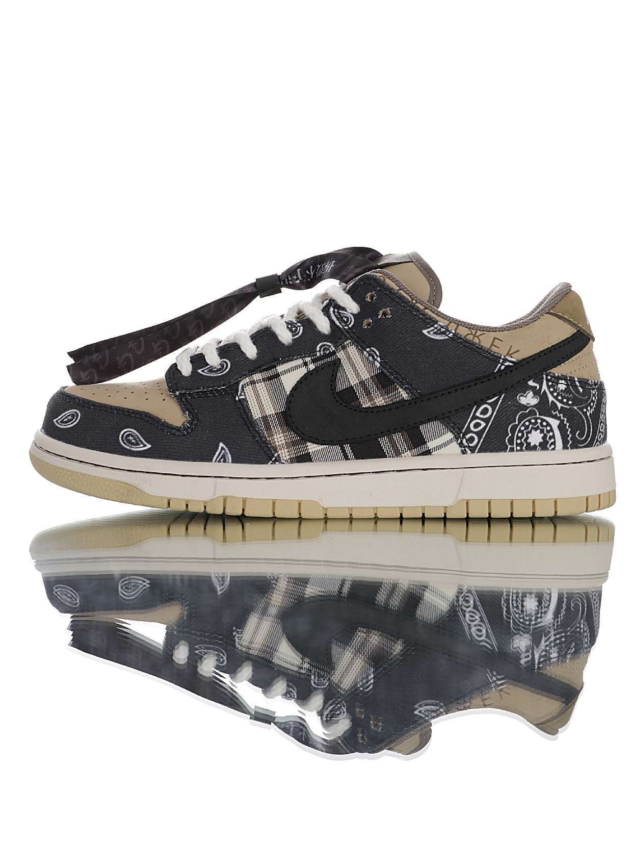 Z2104 Nike SB Dunk Low x Travis Scott
