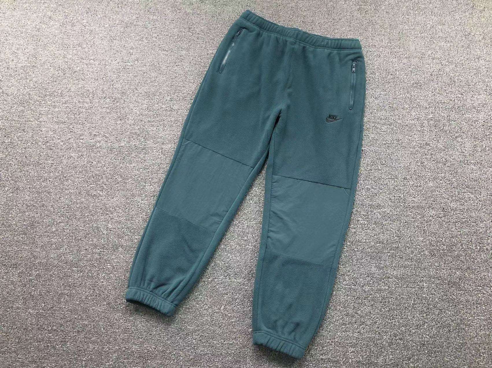 Z1558 Chándal Nike Fleece Utility - Imagen 8