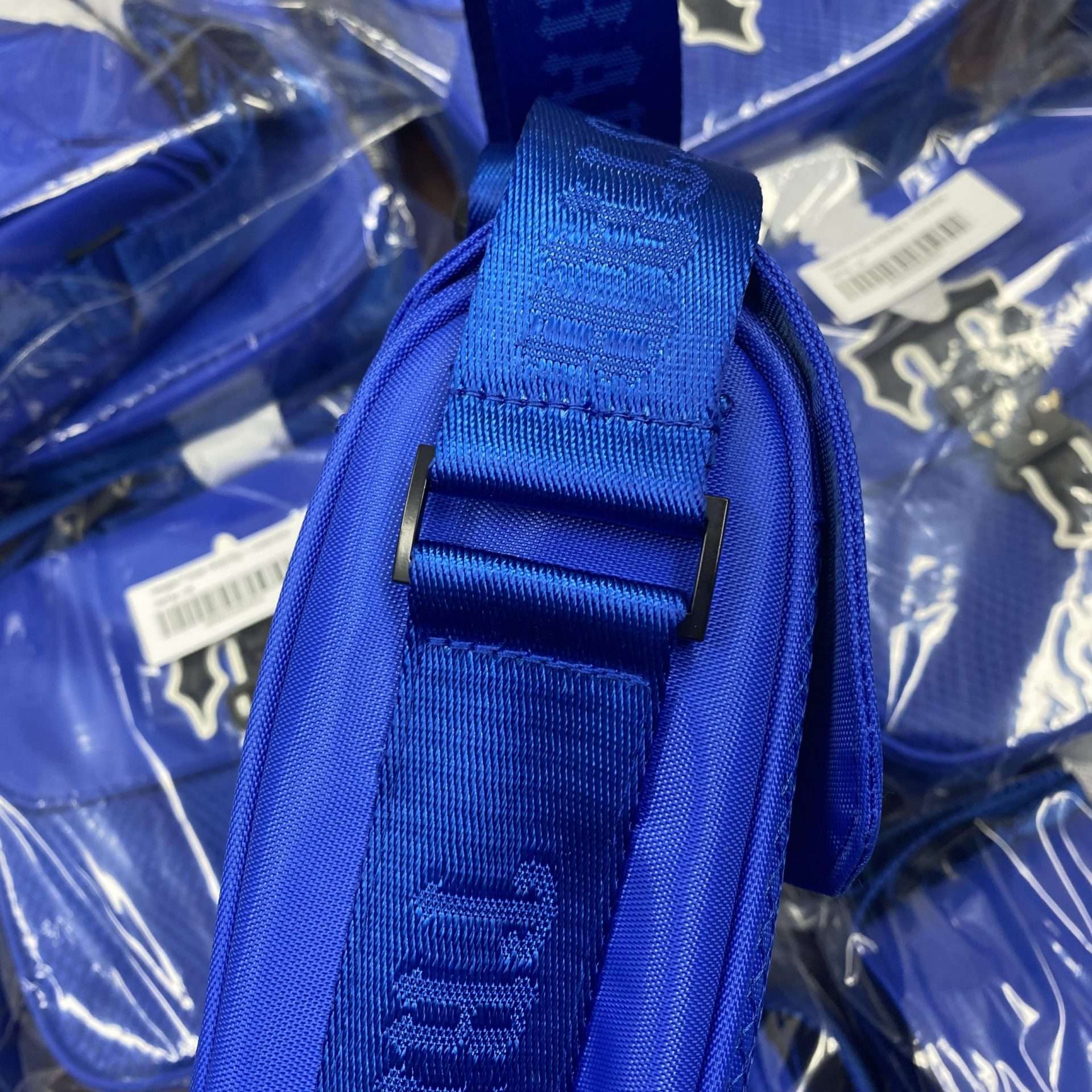 Bandolera Trapstar – Color Azul Oscuro - Imagen 5