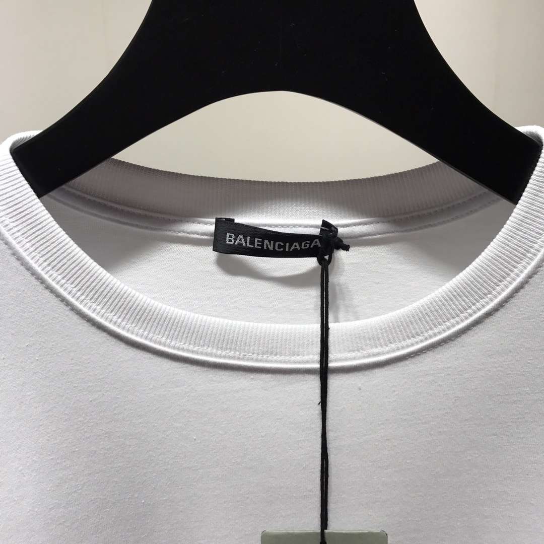 Camiseta Balenciaga Basic Fit – Color Blanco - Imagen 3