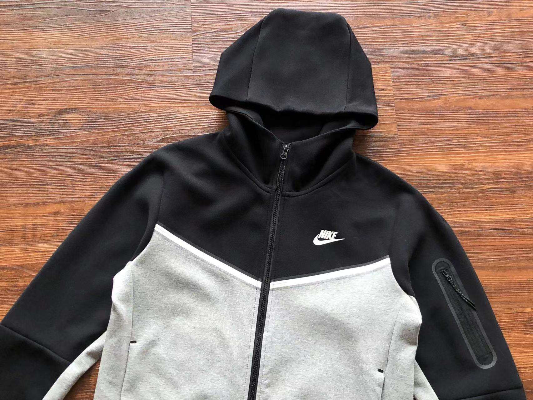 Z1608 Conjunto de Chándal Nike Tech Fleece Negro/Gris - Imagen 3