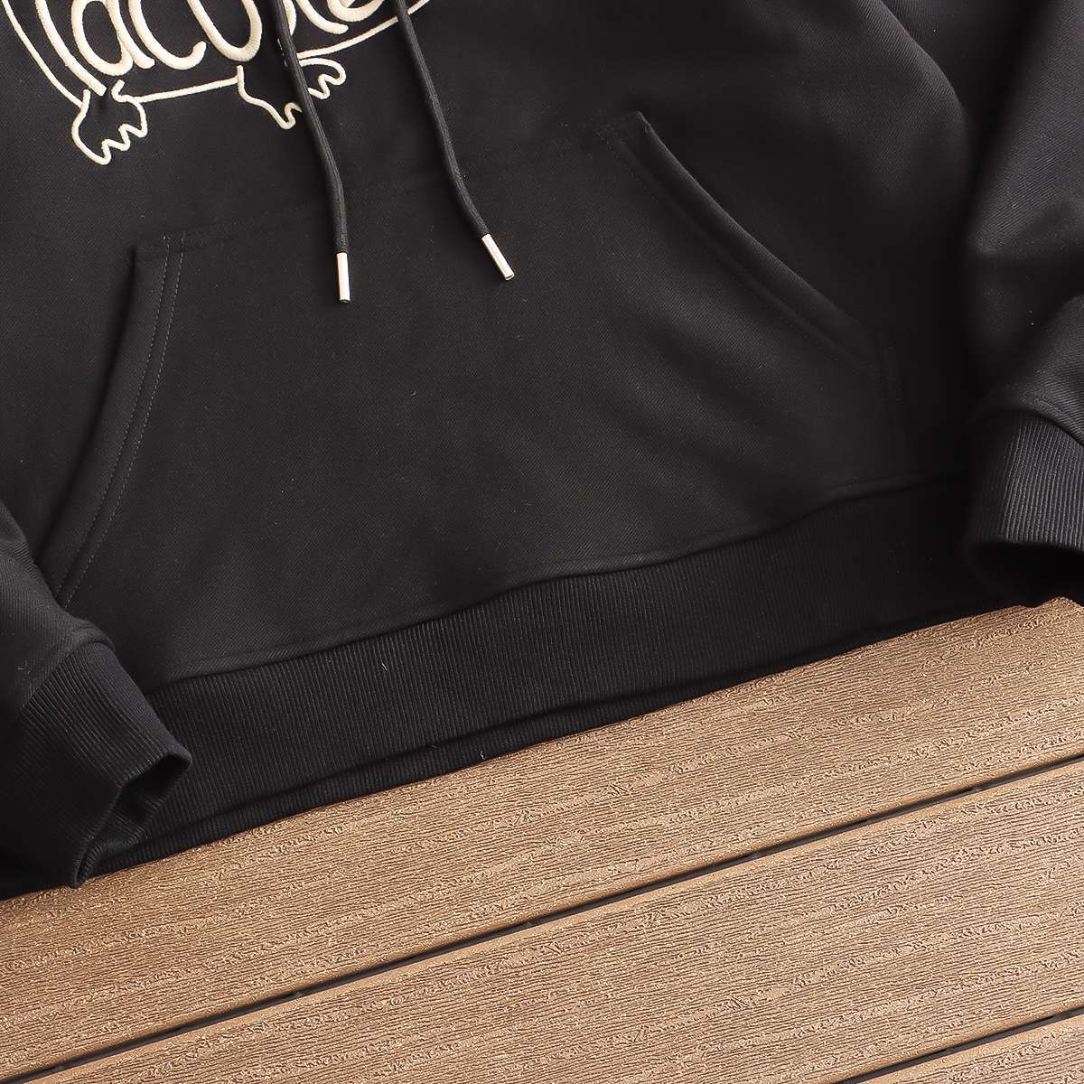 Z2473 Sudadera Lacoste – SS23 Negra - Imagen 8