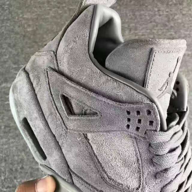 Air Jordan 4 x Kaws - Imagen 3