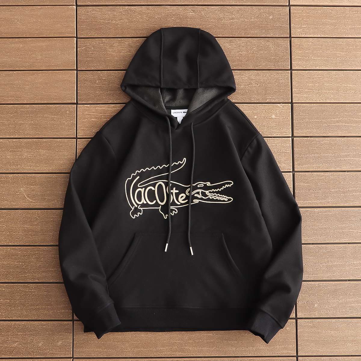 Z2473 Sudadera Lacoste – SS23 Negra - Imagen 3