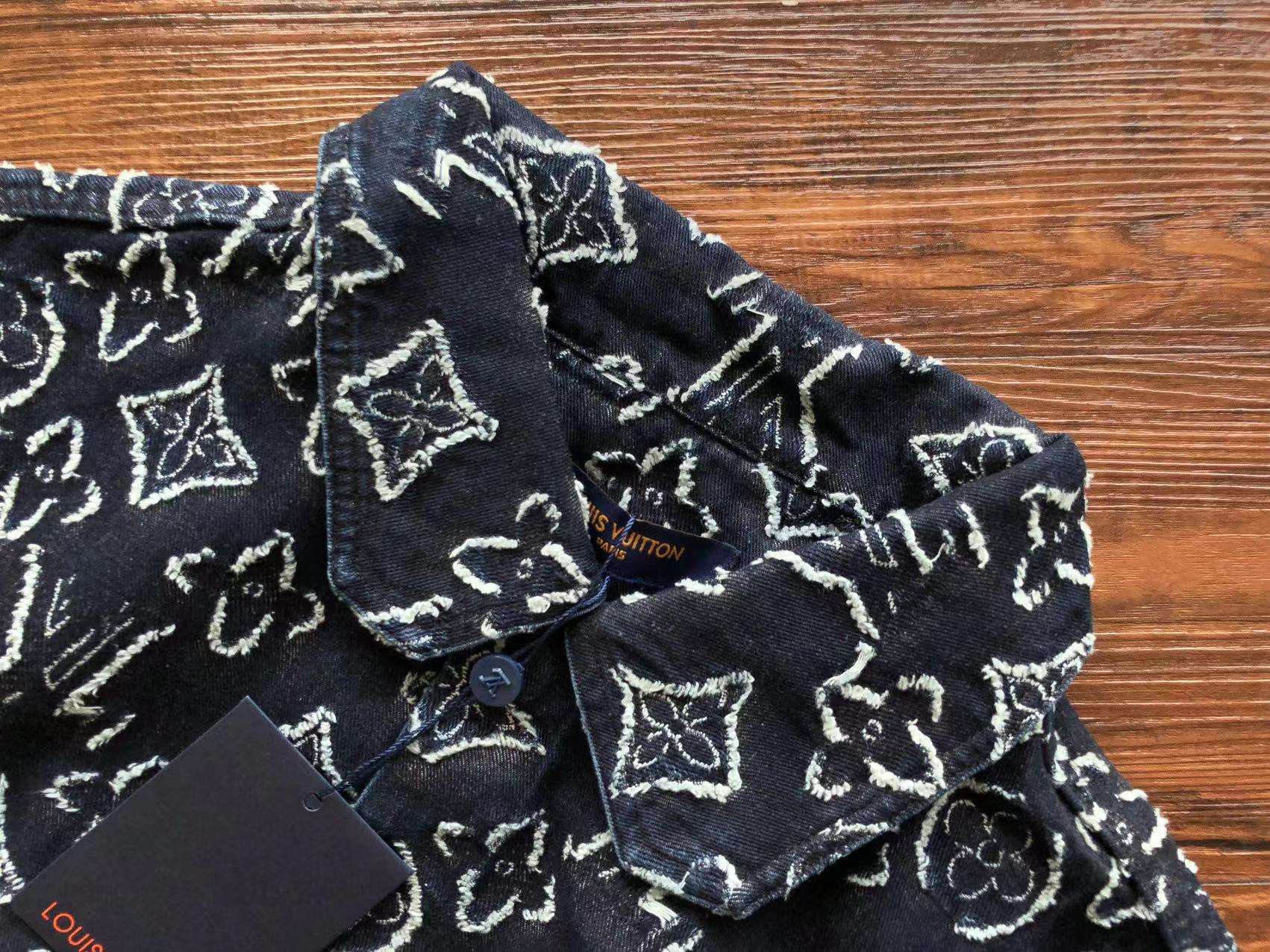 Camisa Louis Vuitton Monograma Negro – 683113 - Imagen 3